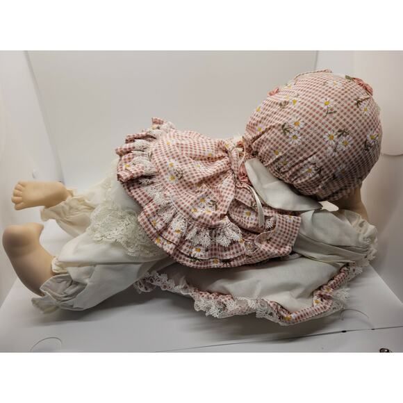 Rare 14" Precious Moments porcelain cottage core baby doll with orig box - Picture 4 of 12